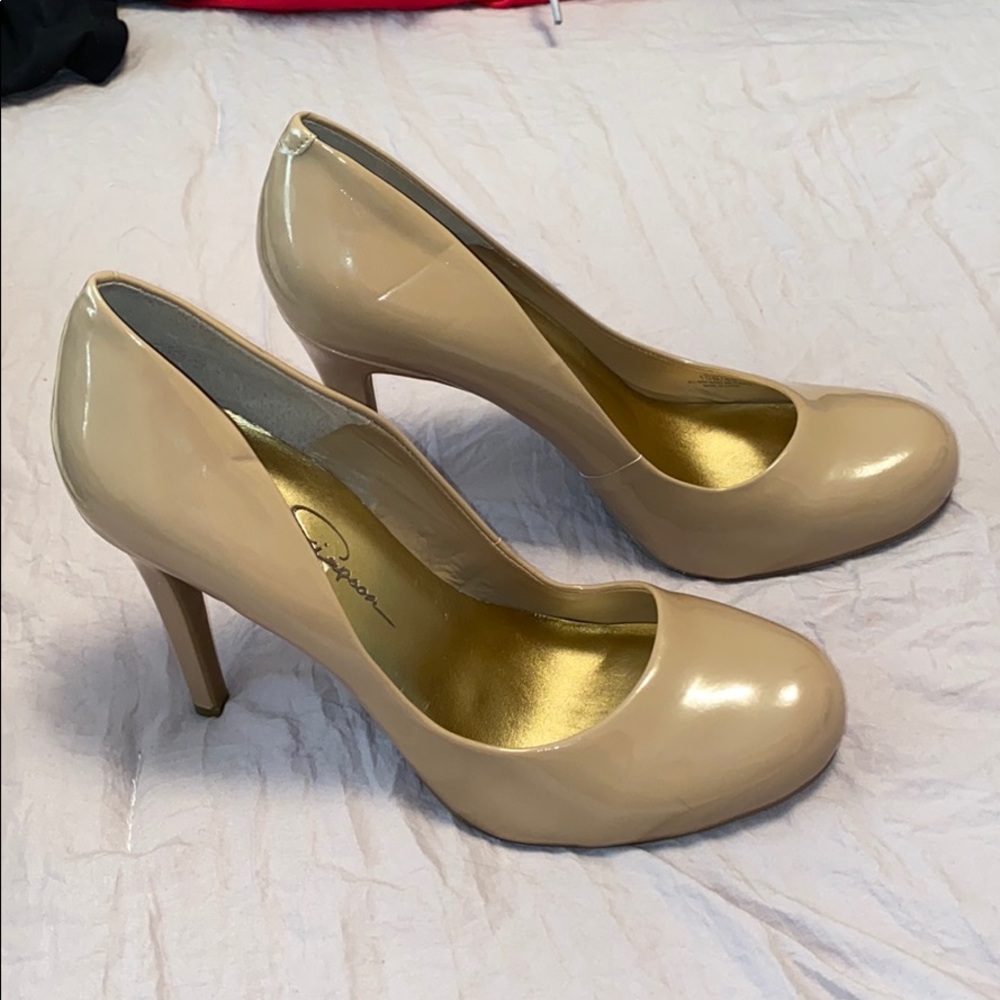 Women’s shoes